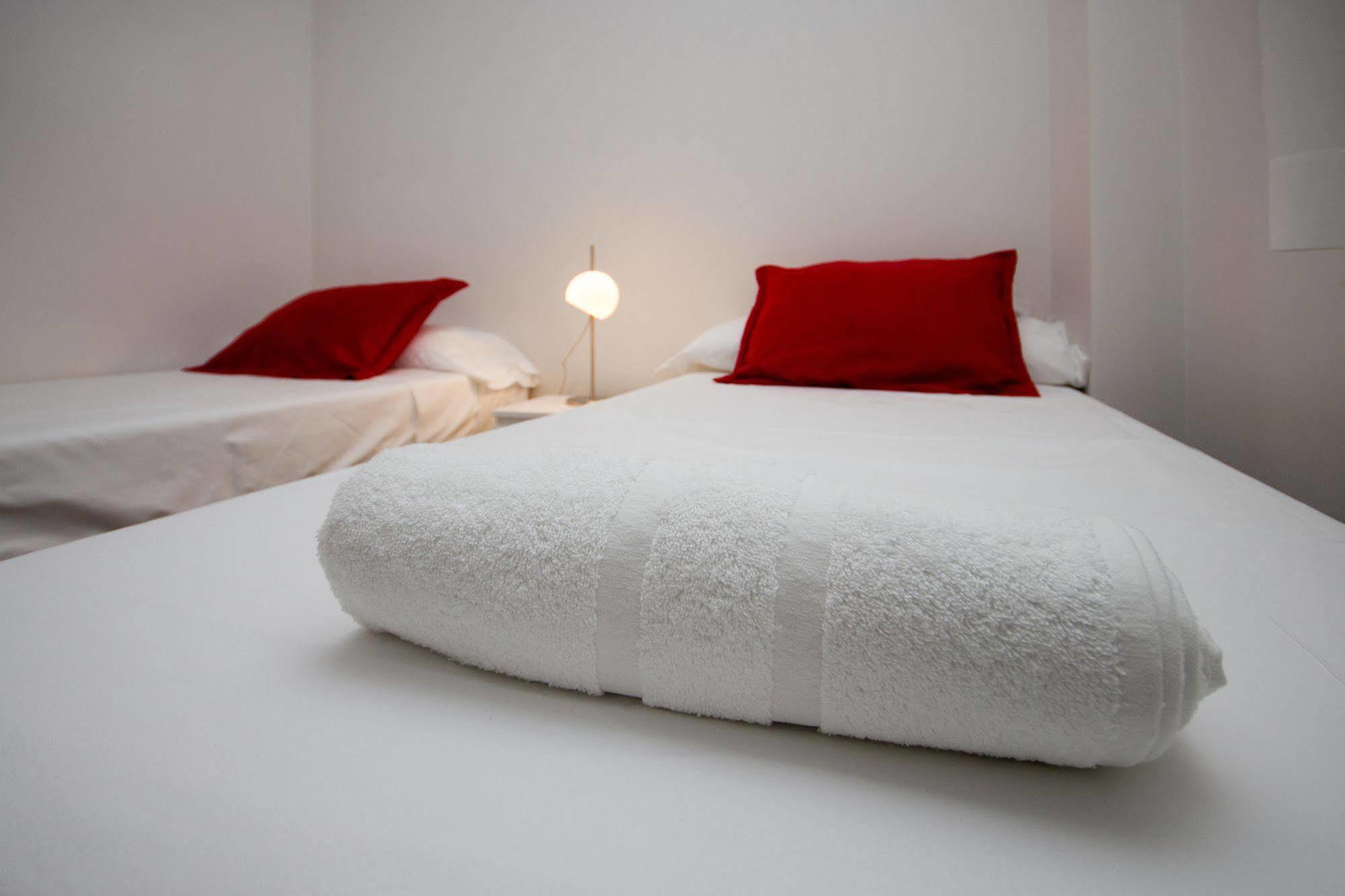 Oyo Style Apartments Puerto Walencja Zewnętrze zdjęcie