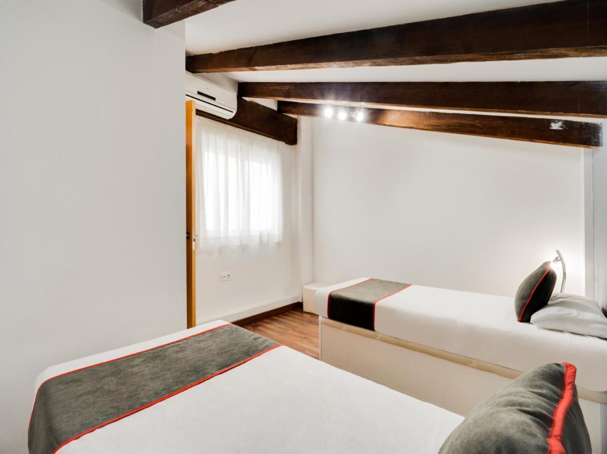 Oyo Style Apartments Puerto Walencja Zewnętrze zdjęcie
